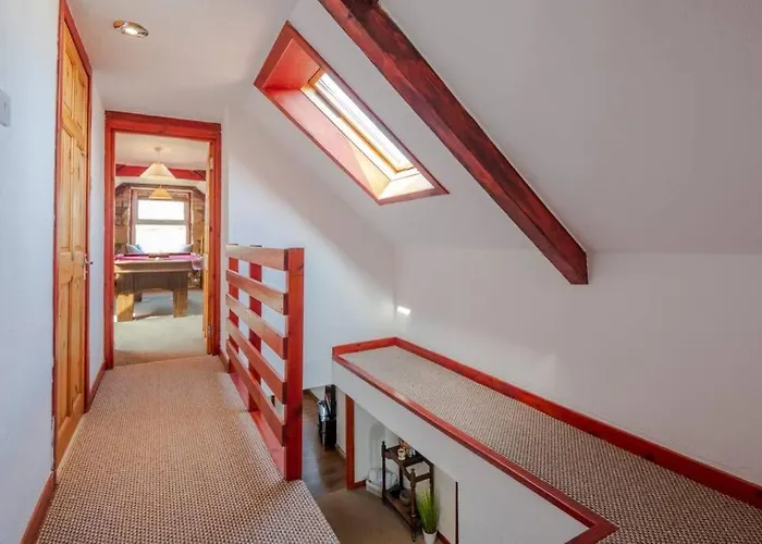 Meadowhead Cottage, Traditional Scottish Cottage