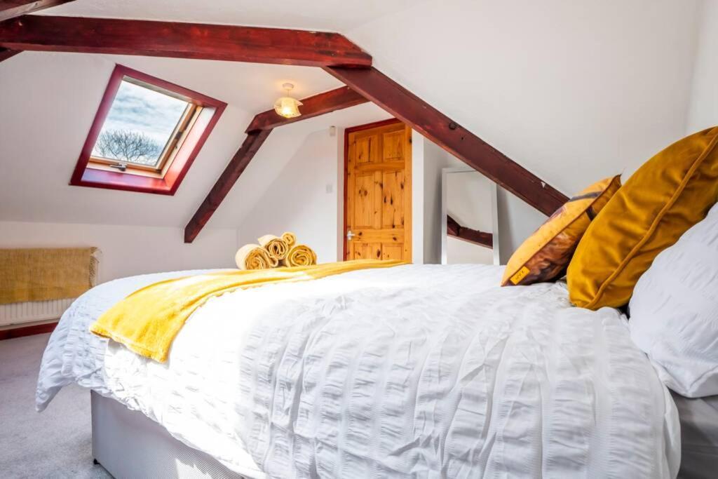 Meadowhead Cottage, Traditional Scottish